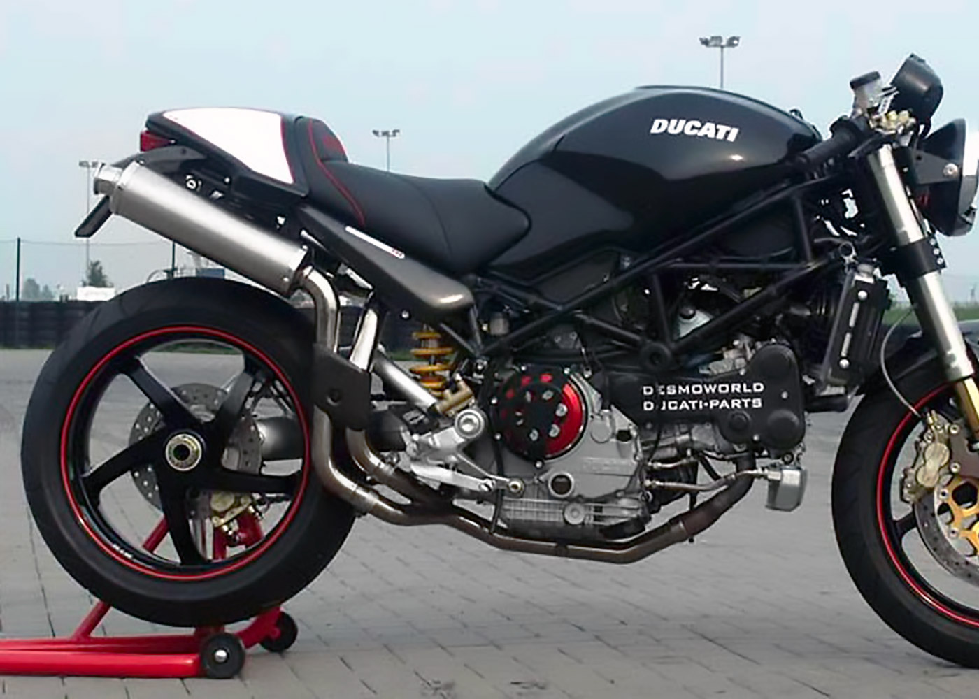 Ducati monster s2r